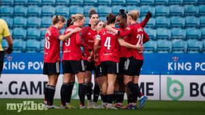 Manchester United Women Secure 2-0 Win At Leicester To Narrow WSL Gap