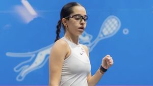 17-Year-Old Anahat Singh Stuns World No. 10 To Win Maiden PSA Bronze Title