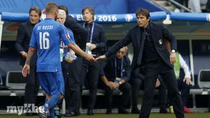 Napoli Genoa Preview: De Rossi Warns Conte Will Motivate Napoli To Strong Showing