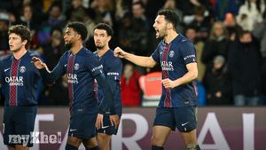 Paris Saint-Germain Reclaim Ligue 1 Summit With 3-0 Metz Win