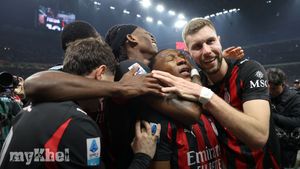 AC Milan Edge Inter In Derby Della Madonnina As Estupinan Strikes