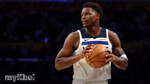 Anthony Edwards Returns After Injury, Scores 17 In 23 Minutes As Timberwolves Beat Mavericks