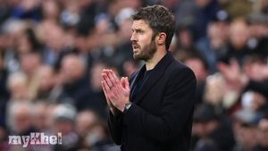 Carrick Urges Calm After Man Utd's First Defeat At St James' Park