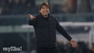 Napoli European Places Risk Warning From Conte After Verona Win