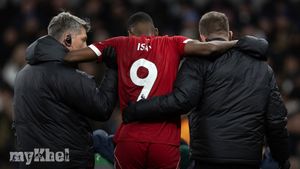 Alexander Isak Returns To Liverpool Training After Injury Lay-Off