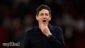 Brentford Left Reeling As Missed Chances In 2-1 Defeat At Manchester United