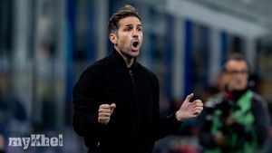 Cesc Fabregas Free To Move To Chelsea If He Wishes, Says Como Chief
