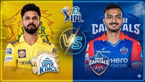 CSK vs DC Toss Result Today: Axar Patel Wins Toss, Delhi Capitals Opt to Bowl First