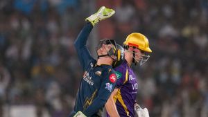 Jos Buttler Reaches 300 Catches in T20 Cricket in GT vs KKR Match, Joins Exclusive Elite Club