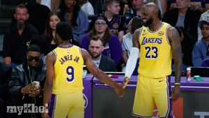 Lakers Playoff Minutes: LeBron And Bronny Eye Pivotal Father-son Moments