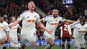 Leeds United Earns Point At Bournemouth As Longstaff Stuns With Late Equaliser
