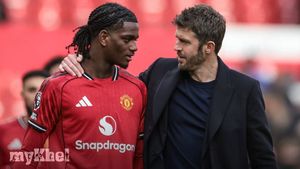 Manchester United Centre-Back Options Not A Current Concern, Carrick Says Ahead Of Brentford