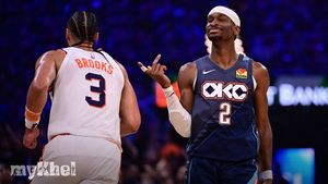 Gilgeous-Alexander Delivers 37 Points As Thunder Take 2-0 Lead Over Suns; Pistons Tie Series