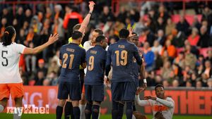 Netherlands Face Setback As Dumfries Red Card Hampers World Cup Preparations Against Ecuador