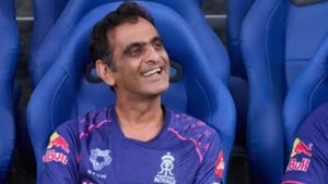 IPL 2026: RR manager Romi Bhinder was Using Phone for Medical Reasons? Report Reveals Health Scare