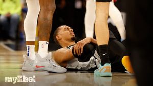 Wembanyama Exits With Bruised Ribs As Spurs Defeat The 76ers 115-102