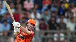 SRH Extend Winning Run to Five; Chawla, Bangar Flag MI’s Bowling Concerns