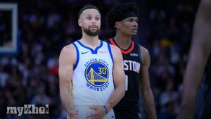Warriors Playoff Push Boosted As Curry Returns, Kerr Says