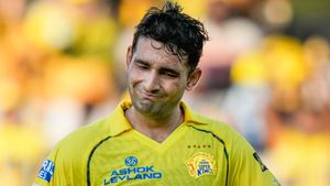 IPL 2026: CSK Pacer Anshul Kamboj Creates Unwanted IPL Record After Mitchell Marsh Hits Four Consecutive Sixes Twice