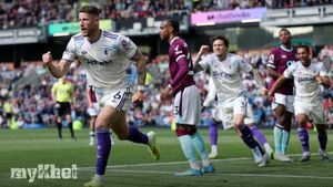 Burnley Aston Villa 2-2 Draw Edges Villa Closer To Champions League