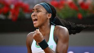 Coco Gauff holds nerve to beat Valentova in Rome opener