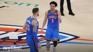Gilgeous-Alexander Leads Thunder To Even Series As Spurs Fall In Game 2
