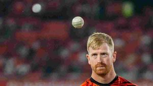 ₹23 Crore IPL Salary In Hand, Heinrich Klaasen Goes Viral for Humble Hyderabad Moment