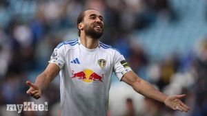 Leeds United: Calvert-Lewin Praises Fans After Stoppage-time Winner Against Brighton