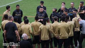 Lens Must Bring Madness In Coupe De France Final Against Nice, Sage Insists