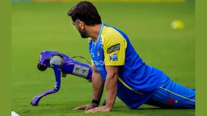 ‘MS Dhoni Fans Deserve Closure': Harsha Bhogle and Joy Bhattacharjya Weigh In on Thala's IPL 2026 Comeback