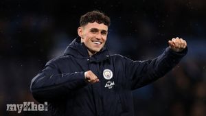 Premier League Title Race Tightens As City Push For Final-day Glory And Arsenal Hold Lead