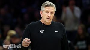 Timberwolves Punished By Spurs As Playoff Series Ties At 1-1, Finch Reaction