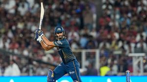 IPL 2026 Final: Has RCB Gifted GT A Win By Opting To Chase? History Backs The Hosts In Ahmedabad