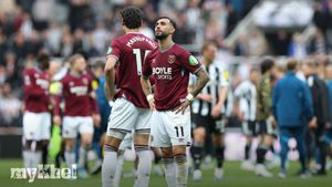 West Ham Relegation Hopes Dented After Defeat By Newcastle United