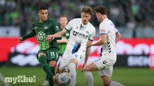 Wolfsburg And Paderborn Play-Off Draw 0-0 As First Leg Keeps Tie Delicate