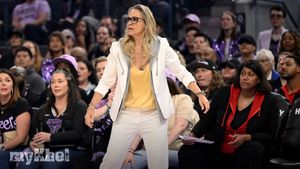 Becky Hammon Reaches 150th WNBA Win As Las Vegas Aces Edge Golden State Valkyries