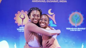 World Yogasana Championships: US Mother-Daughter Duo of Kemi And Kimani Blake Clinch Medals In Ahmedabad