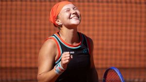 French Open: Keys falls short against Shnaider in the last 16