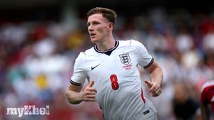 Elliot Anderson And World Cup Push: Tuchel Addresses Manchester City Interest