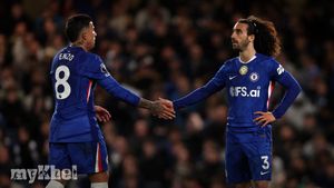 Enzo Fernandez Real Madrid Transfer Hopes Rise As Cucurella Urges Move