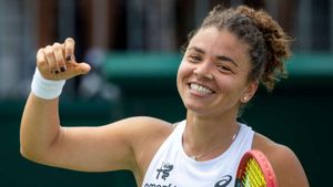 Wimbledon 2026: Paolini and Keys survive scares in openers