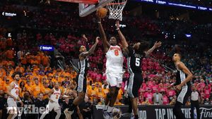 Knicks Rally Past Spurs In Game 1 Of The NBA Finals 105-95