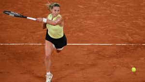 Who is Maja Chwalinska? Polish Girl Creates French Open History after Reaching Final at Roland Garros