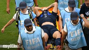 Manuel Ugarte Knee Injury Forces Prolonged Layoff As Manchester United Map Recovery Plan