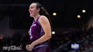 Mabrey’s 53-Point Night Ties WNBA Scoring Record As Tempo Defeat Sparks