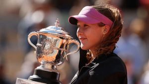 French Open: Andreeva soars past Chwalinska to Roland-Garros glory