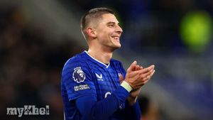 Vitalii Mykolenko Signs A New Three-year Everton Contract Through 2029