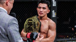 ONE World Champion Joshua Pacio Credits Wife For Keeping Him Grounded Before July 10 Title Rematch
