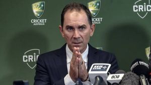 England Close In on Justin Langer After McCullum Exit