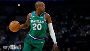Khris Middleton Returns To Wizards In Multi-Team Sign-and-Trade